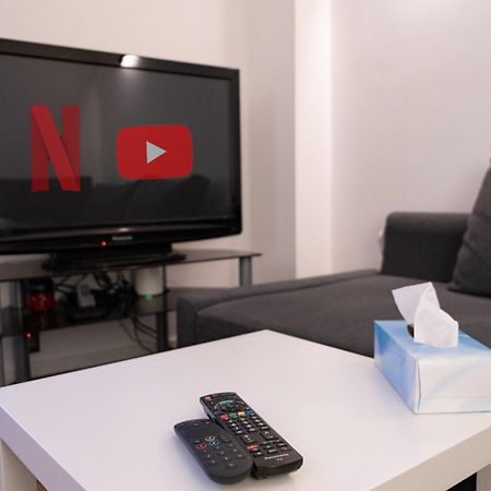 Flat Near Peak District Apartment Mossley ภายนอก รูปภาพ
